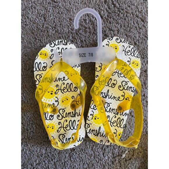 "Hello Sunshine" Yellow Kids Flip Flop- size 7/8 - Picture 1 of 1